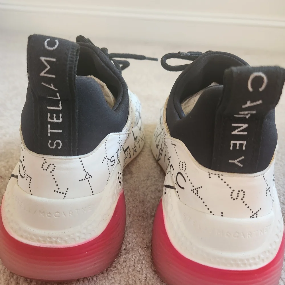 Barely worn in new condition Stella McCartney Sneakers - Picture 4 of 6